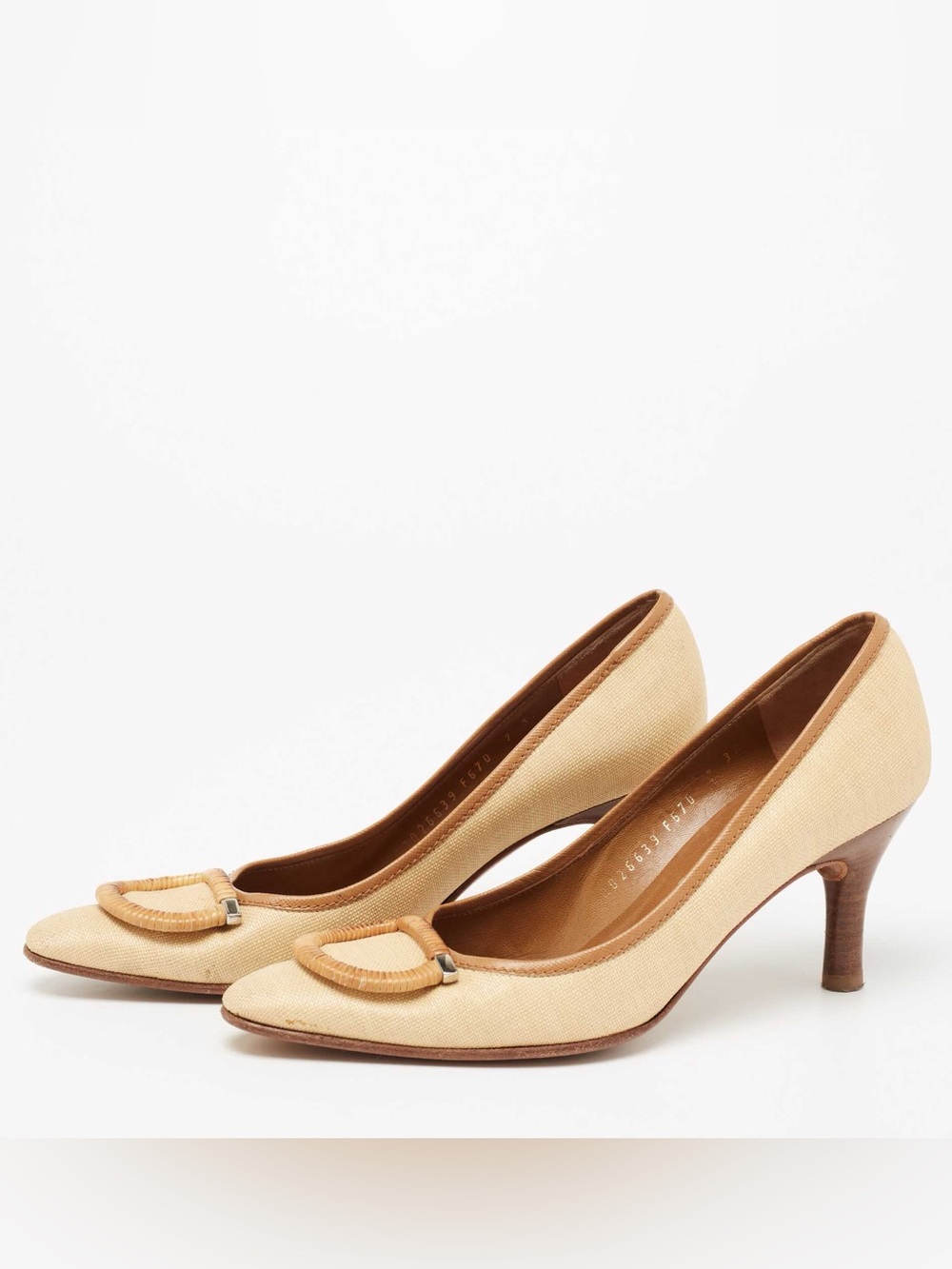 Salvatore Ferragamo. Gancini Heel. Beige/Brown Woven Canvas. Size 6.5.